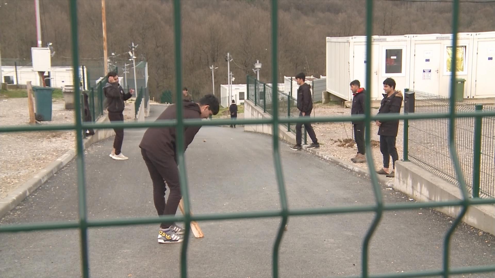 Bosnien: Neue Diskussion um Flüchtlingscamp