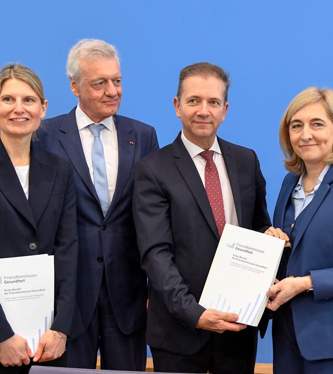 BPK - Übergabe der Empfehlungen der Finanzkommission Gesundheit zur Stabilisierung Beitragssätze dergesetzlichen Krankenversicherung