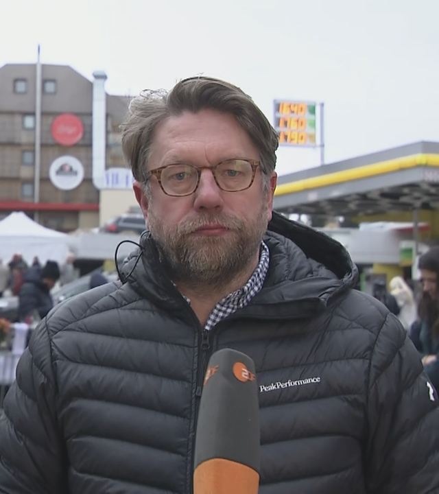Der Brand-Mediziner Prof. Tobias Hirsch in der Innenstadt von Crans-Montana.