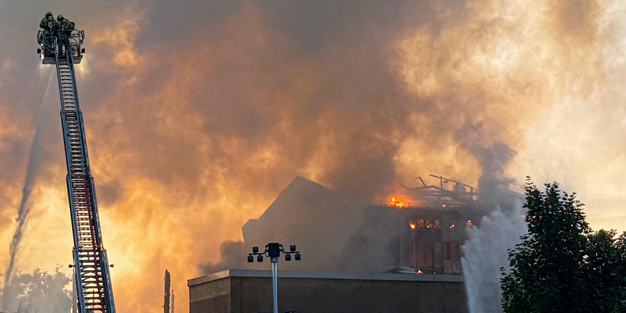 Feuer im früheren Operettenhaus in Dresden