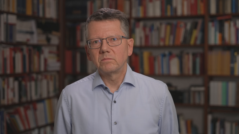 Extremismusforscher Prof. Hendrik Hansen.