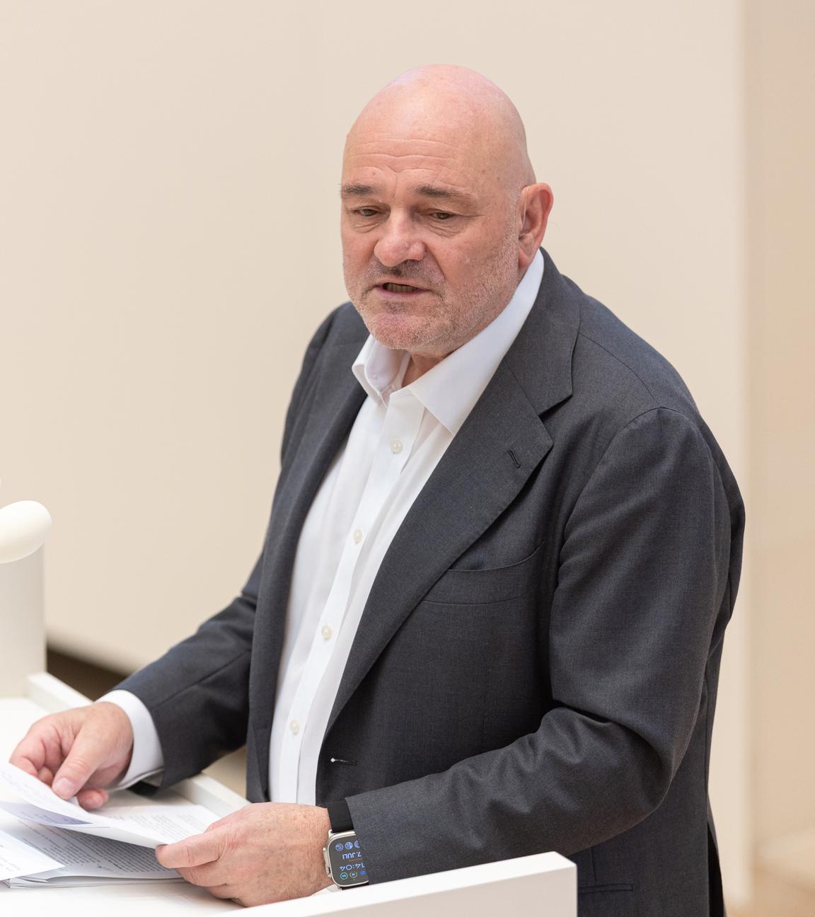 Brandenburgs Finanzminister Robert Crumbach