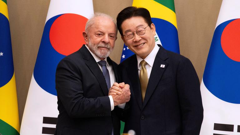 Der Brasilianische Präsident Lula da Silva und der Präsident von Südkorea Lee Jae Myung. 
