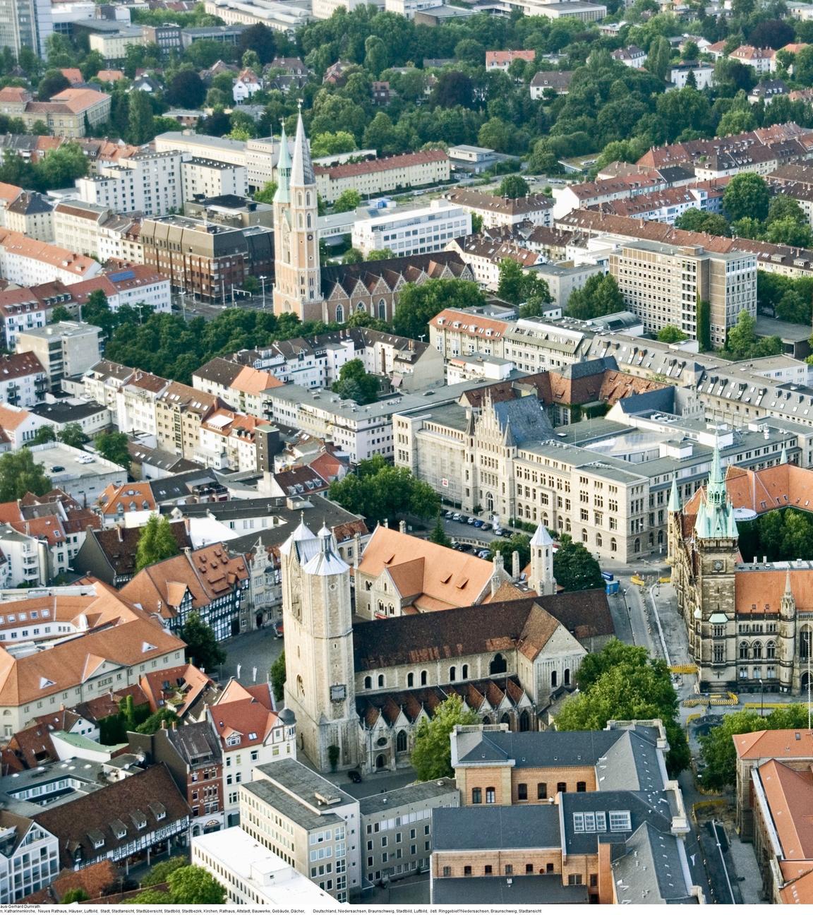 Stadtansicht von Braunschweig aus der Luft