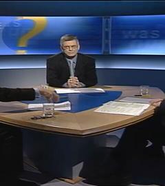 Helmut Kohl und Peter Bresser sind während einer Fernsehsendung zu sehen.