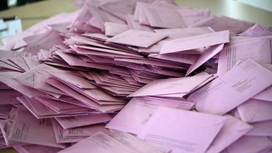 Auszählung der Briefwahl der Landtagswahl in Mecklenburg-Vorpommern 