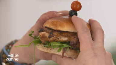 Belegtes Brioche-Burger-Brötchen