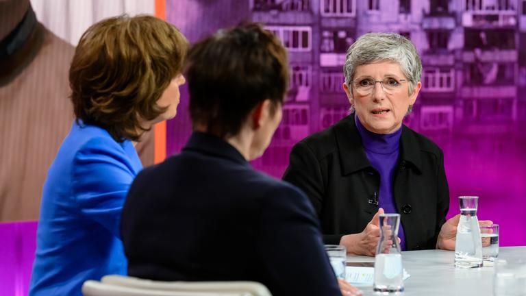 Britta Haßelmann bei Maybrit Illner