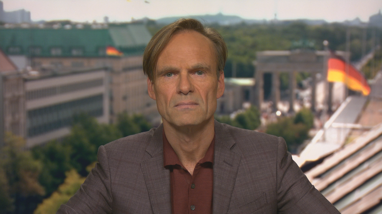 ZDF-Hauptstadtkorrespondent Wulf Schmiese bei ZDFheute live.