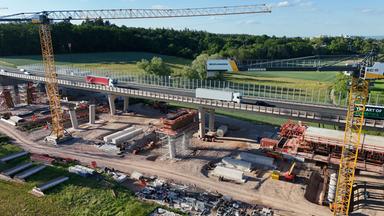 Ökonom zum Sondervermögen: "Man hat zu viel versprochen"
