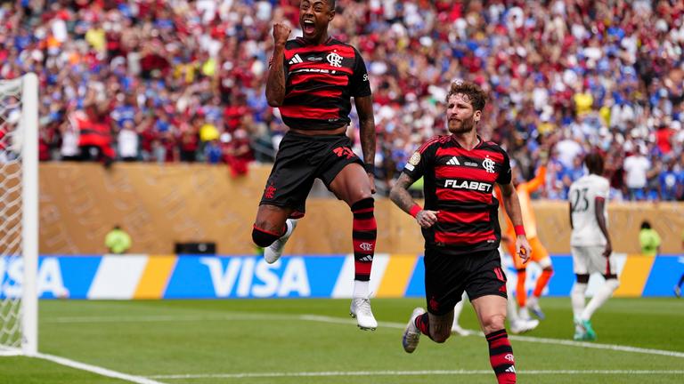 Bruno Henrique von Flamengo jubelt nach seinem Treffer während des Fußballspiels der Gruppe D der Klub-Weltmeisterschaft zwischen Flamengo und Chelsea in Philadelphia, Freitag, 20.06.2025.