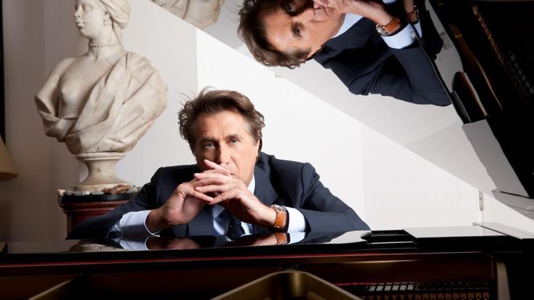 Das neue Boxset "Retrospective: Selected Recordings 1973-2023" von Bryan Ferry enthält auch drei neue Aufnahmen des Sängers