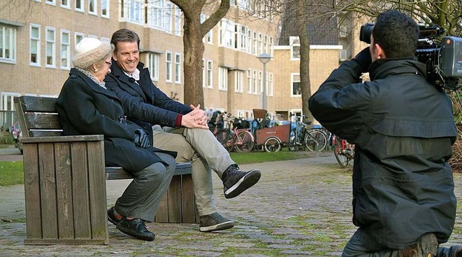 Markus Lanz im Gespräch mit Eva Schloss im Merwedeplein, Amsterdam