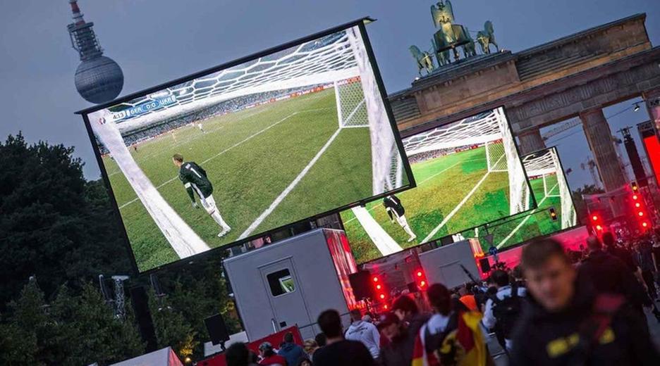 Public Viewing beim Spiel Deutschland - Ukraine, EM 2016 