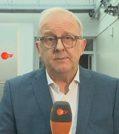 ZDF-Moderator Frank Bethmann erklärt, weie sich Schulden auf Bund und Verbraucher auswirken