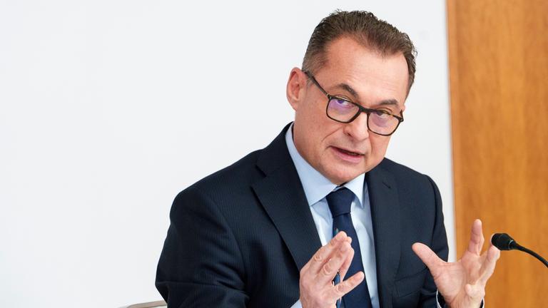 Bundesbankpräsident Joachim Nagel sorgt sich um den Aufstieg des Rechtsextremismus. 