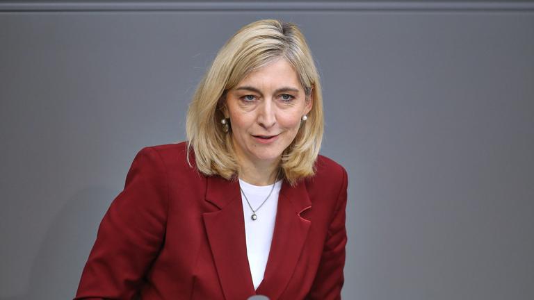 Bundesgesundheitsministerin Nina Warken