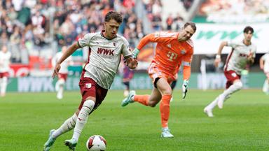 Robin Fellhauer (19, FC Augsburg) erzielt das Tor zum 1:0 am 10.10.2026 in Augsburg.