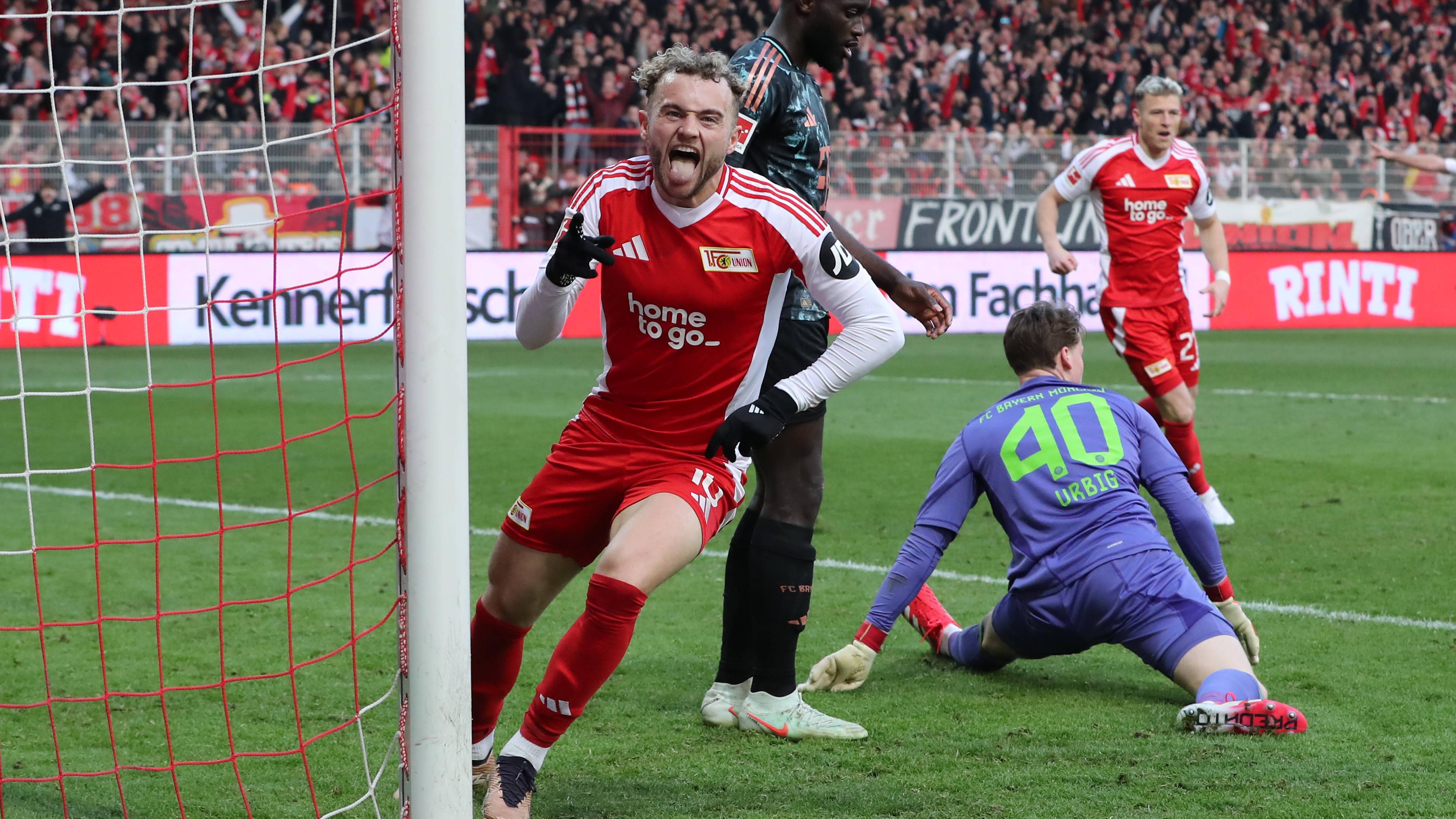 Joao Palhinha von Union Berlin bejubelt seien Ausgleichstreffer gegen Bayern München.