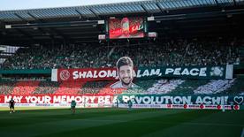 Choreography by Werder fans in memory of Hersh Goldberg-Polin, one of the dead Hamas hostages.