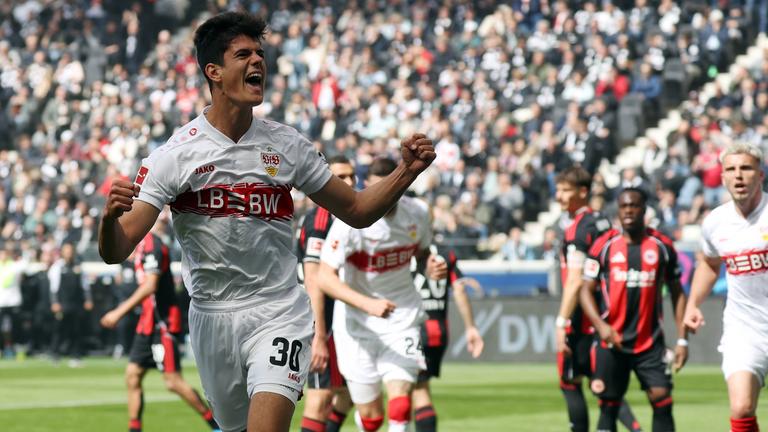 Chema Andres (VfB Stuttgart) jubelt nach seinem Tor zum 1:0 am 16.05.2026 in Frankfurt am Main.