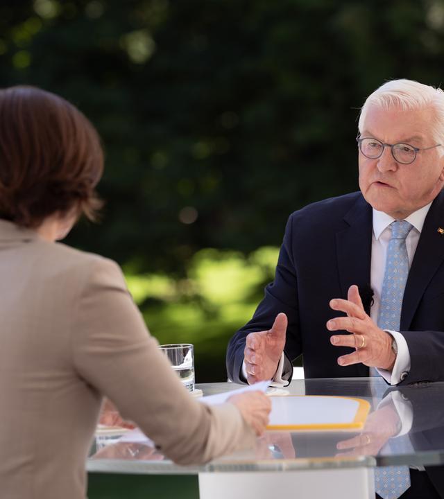 Bundespräsident Frank-Walter Steinmeier im Gespräch mit Diana Zimmermann im Sommerinterview 2026 am 12.07.2026.