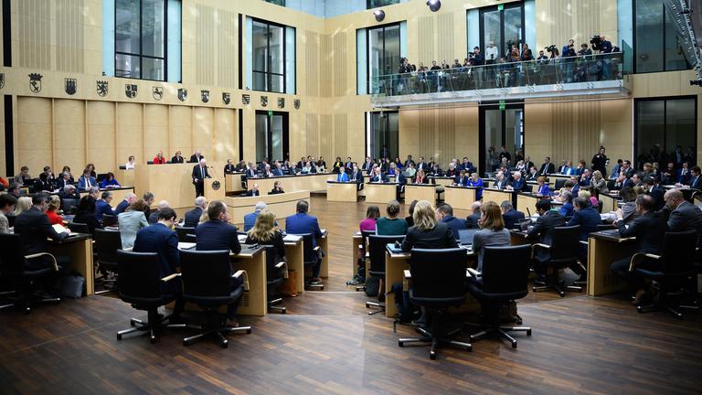 Sitzung des deutschen Bundesrates in Berlin, aufgenommen am 21.03.2025