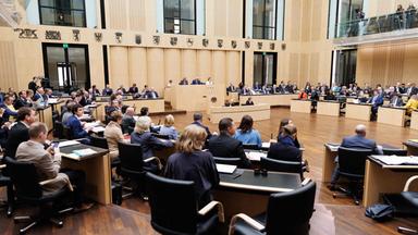 Berlin: Beginn der 1065. Sitzung des Bundesrates