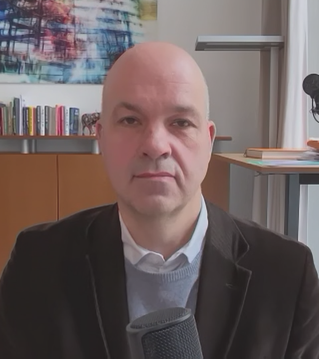 Marcel Fratzscher per Videocall zugeschaltet.