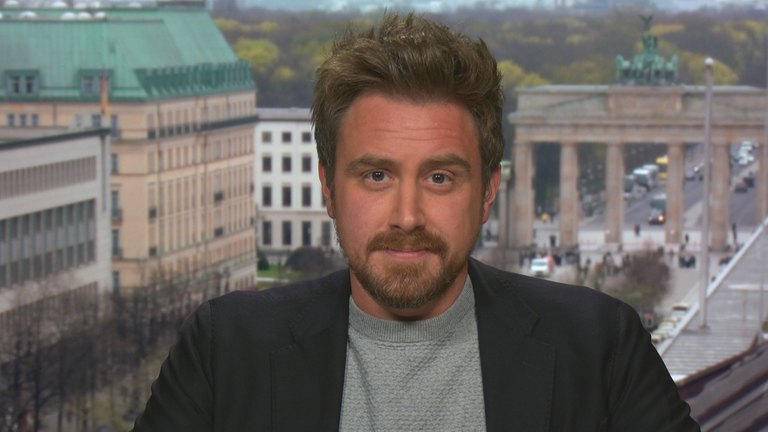 ZDF-Korrespondent Jan Henrich per Videocall dazugeschaltet aus dem Berliner-Studio.