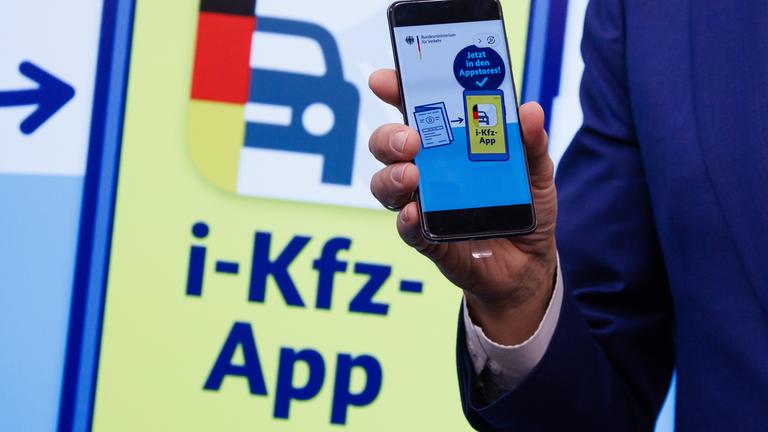 Die deutsche Bundesregierung bringt die i-kfz-App für digitale Fahrzeugzulassungsbescheinigungen auf den Markt.