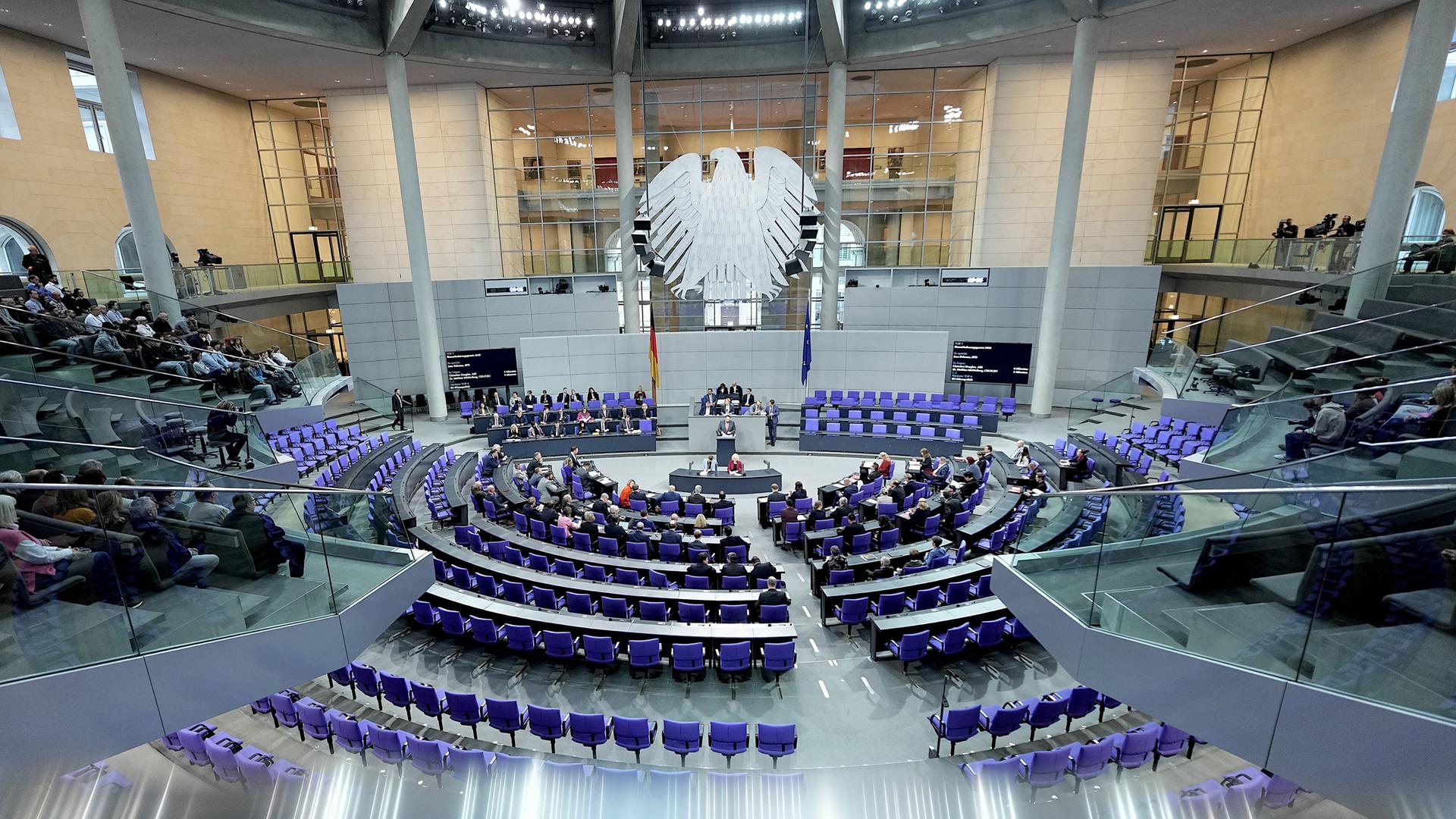 Das Plenum in der 47. Plenarsitzung der 21. Legislaturperiode im Deutschen Bundestag.