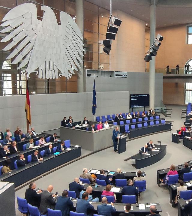 Blick in das Plenum des Deutschen Bundestags am 09.07.2026.