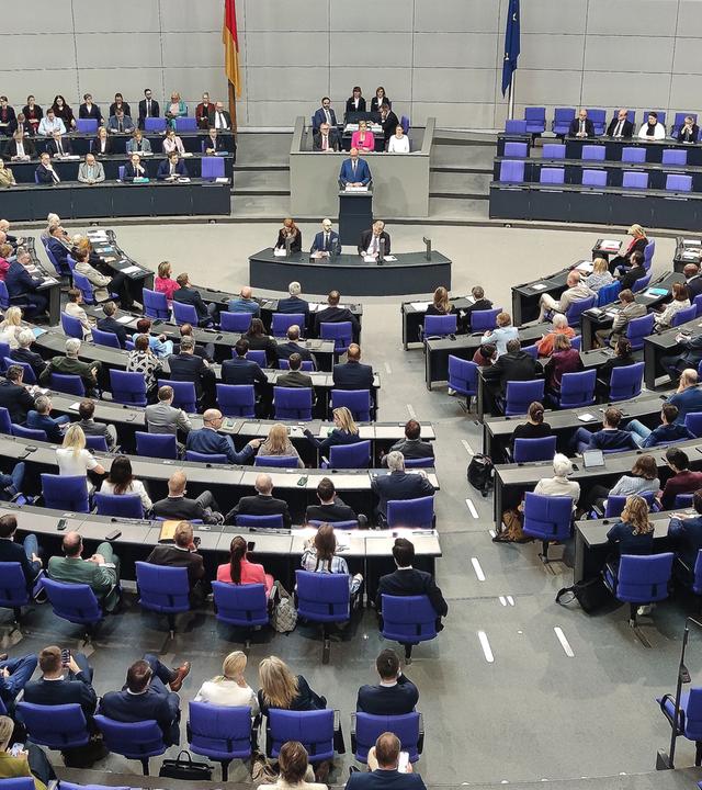 Blick in das Plenum des Deutschen Bundestags am 09.07.2026.