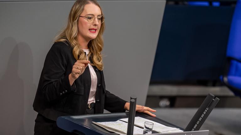 Katharina Dröge spricht im Bundestag