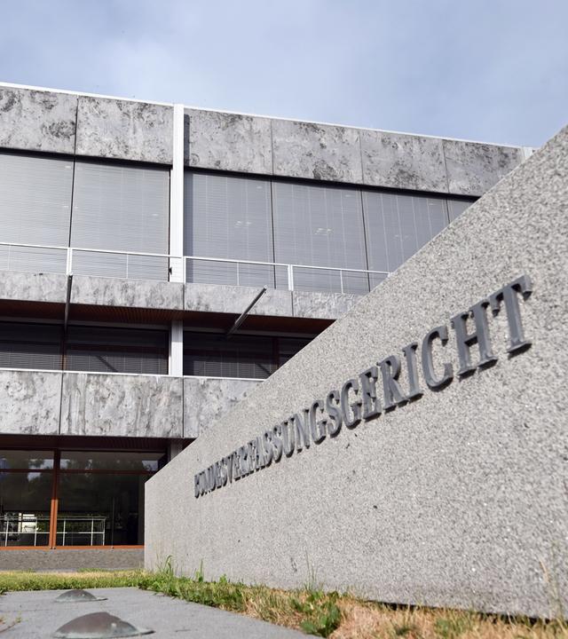 Außenaufnahme des Bundesverfassungsgerichts am 07.07.2026 in Karlsruhe.