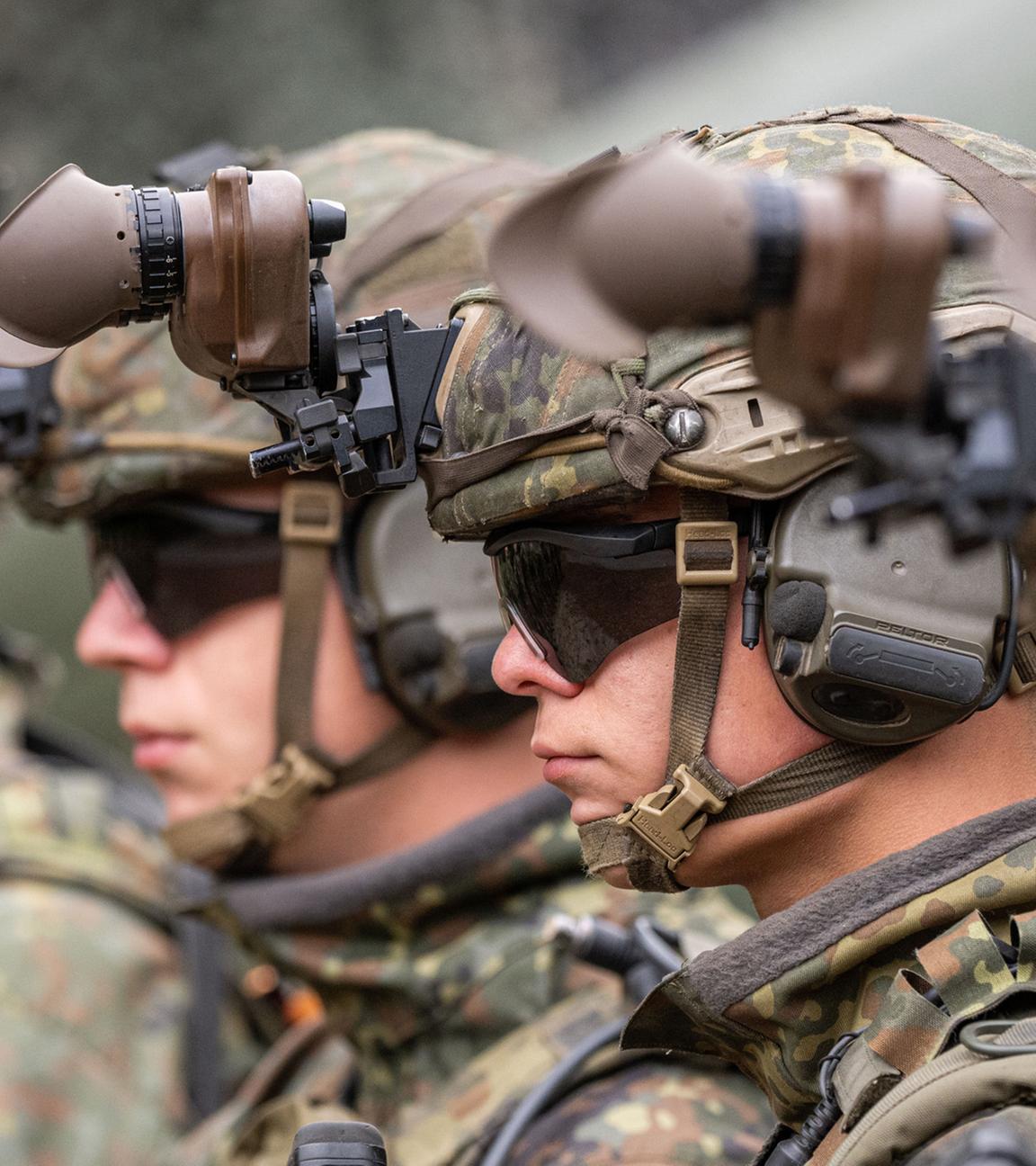 (Archiv) Soldaten der Bundeswehr in Munster.