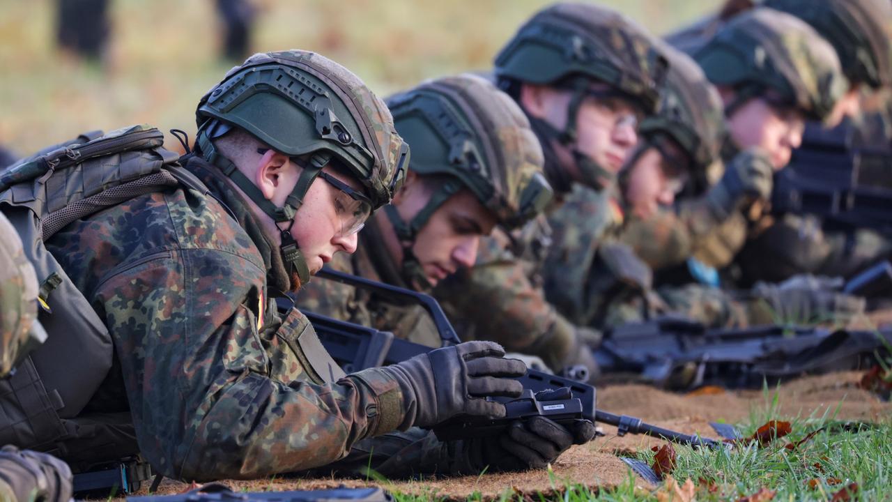 Wehrbeauftragter fordert eine Bedarfswehrpflicht