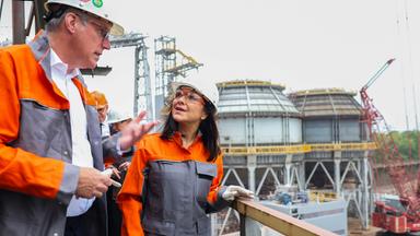 Niedersachsen, Salzgitter: Bundeswirtschaftsministerin Reiche besucht Salzgitter AG
