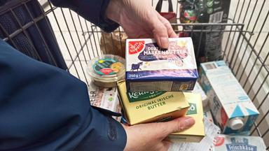 Inflation sinkt im Februar auf unter zwei Prozent