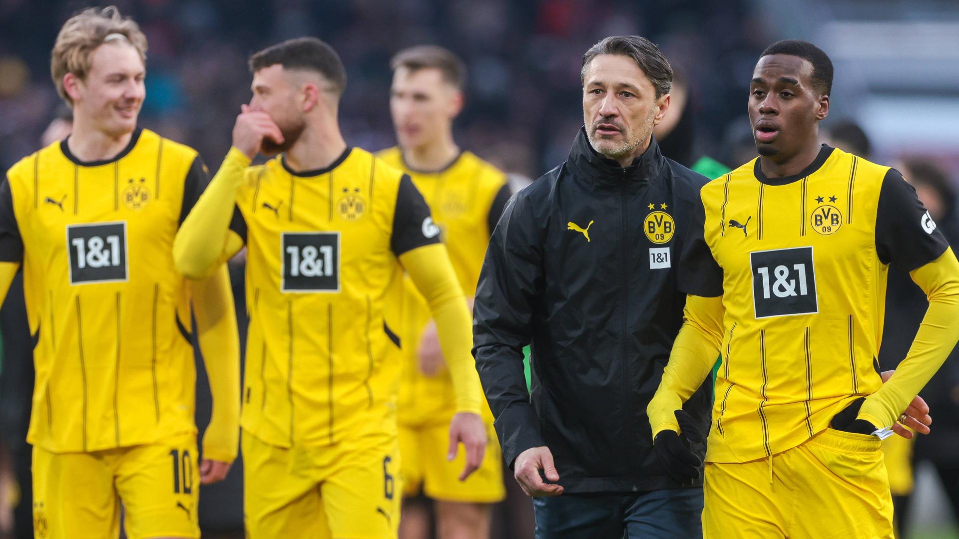 V. l.: Julian Brandt, Salih Özcan, Niko Kovac und Jamie Gittens