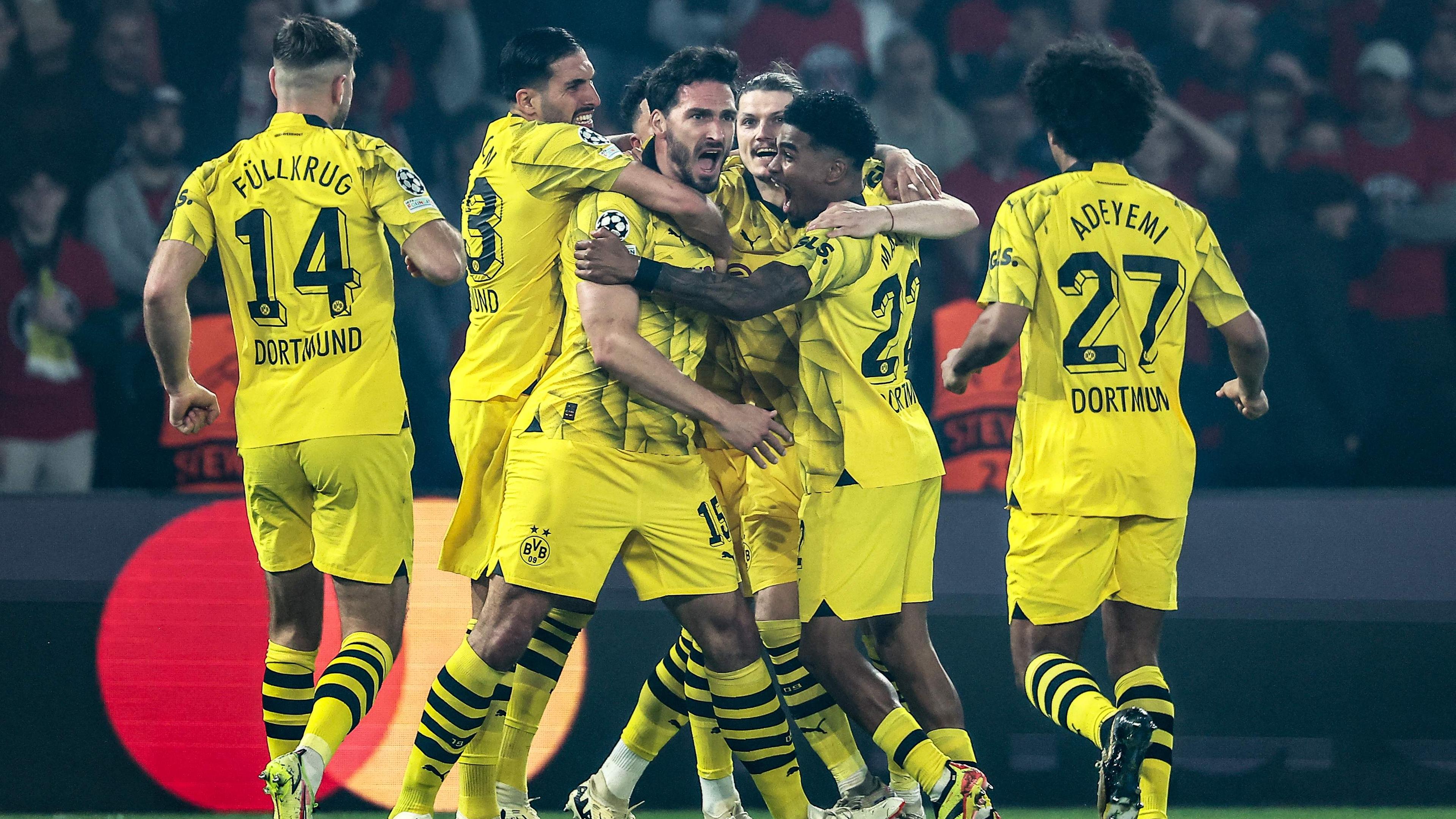 Mats Hummels feiert nach dem ersten Tor gegen Paris St.-Germain im Halbfinale der Champions-League.