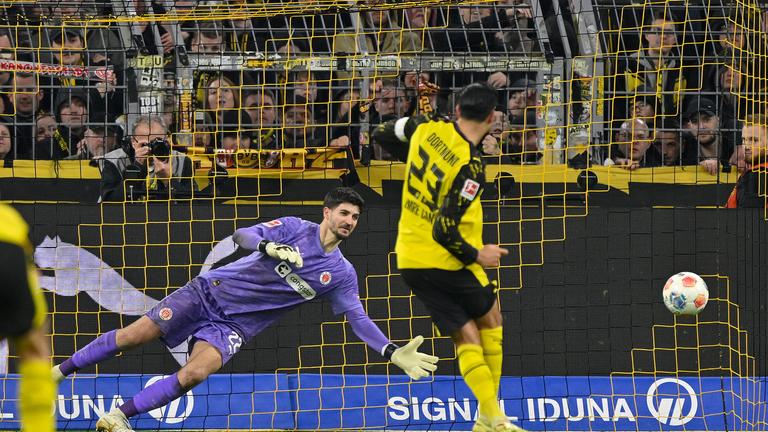 Nikola Vasilj und Emre Can am 17.01.26