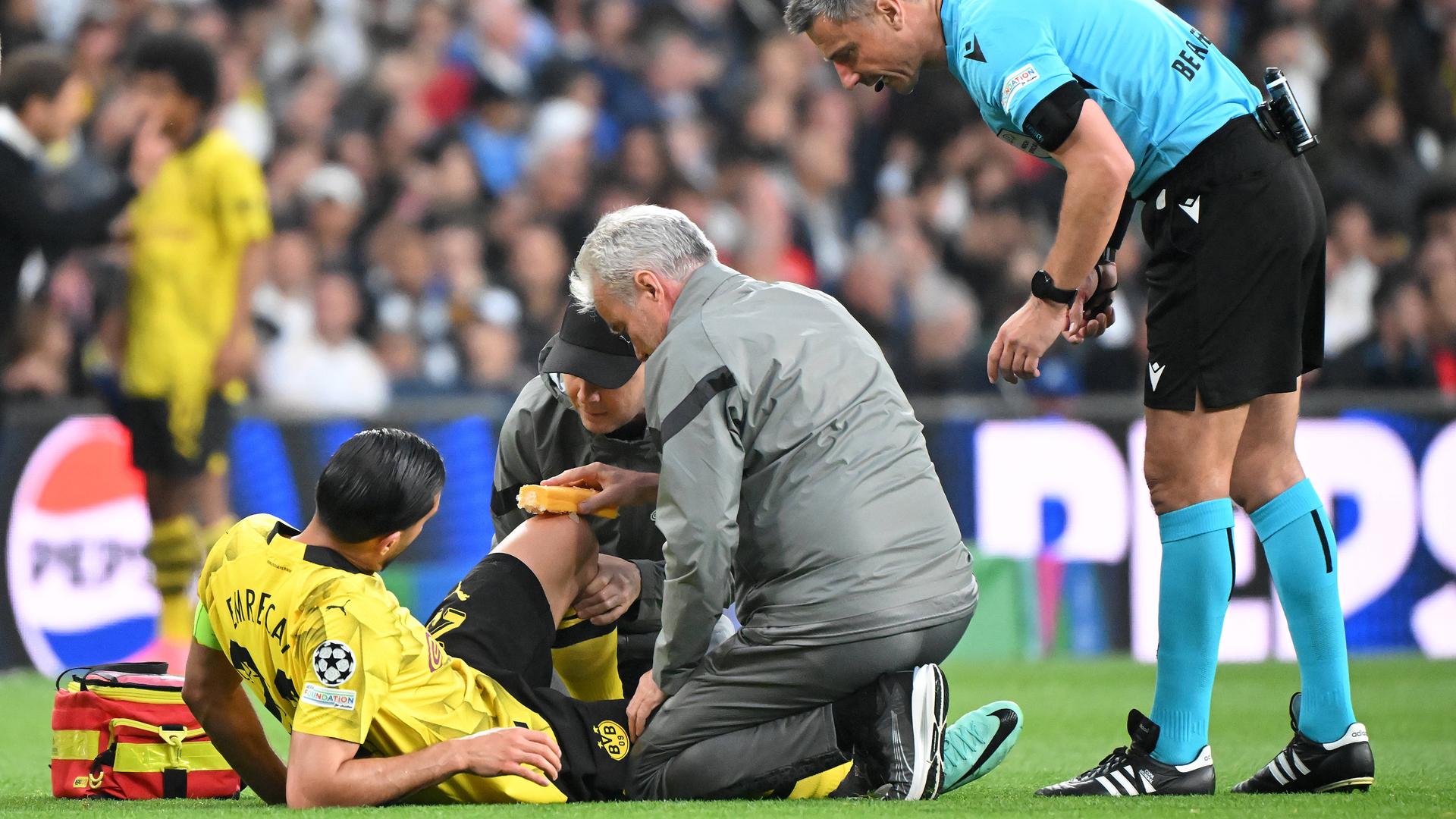 Champions-League-Finale, 2024, Borussia Dortmund - Real Madrid: Emre Can wird behandelt