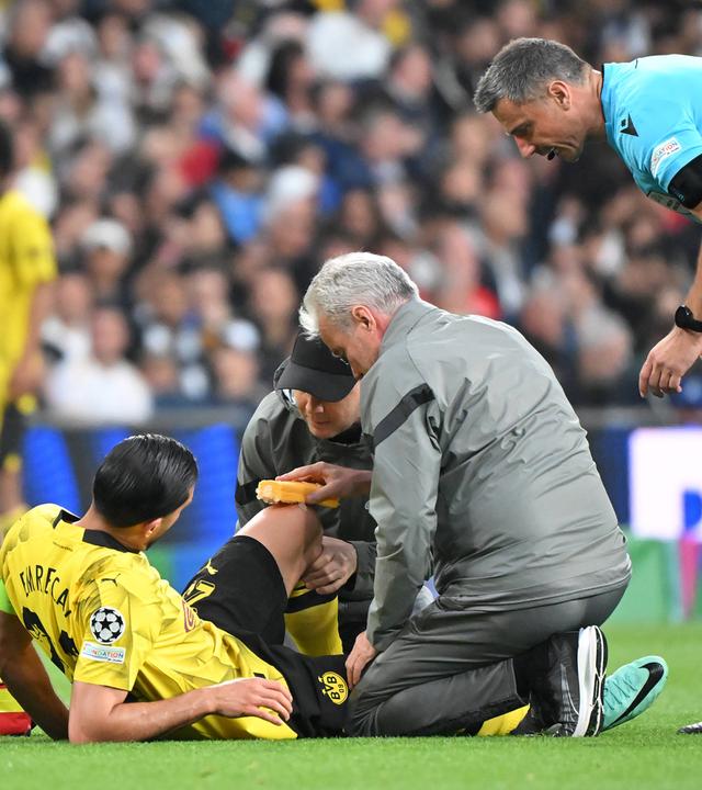 Champions-League-Finale, 2024, Borussia Dortmund - Real Madrid: Emre Can wird behandelt
