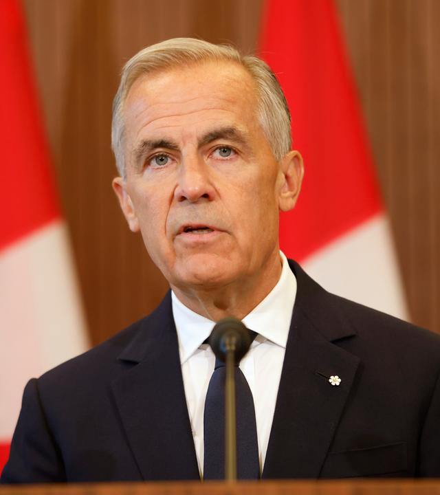 Premierminister Mark Carney spricht am Samstag, dem 22. August 2026, während einer Pressekonferenz auf dem Parliament Hill in Ottawa über Kanadas Reaktion auf die neuen US-Zölle.