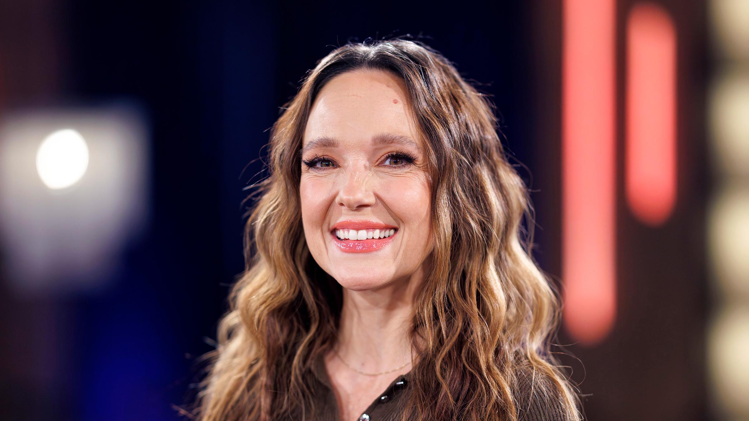 Moderatorin Carolin Kebekus bei der Aufzeichnung der WDR-Talkshow 'Kölner Treff' im WDR Studio BS 3. Köln, 06.11.2025