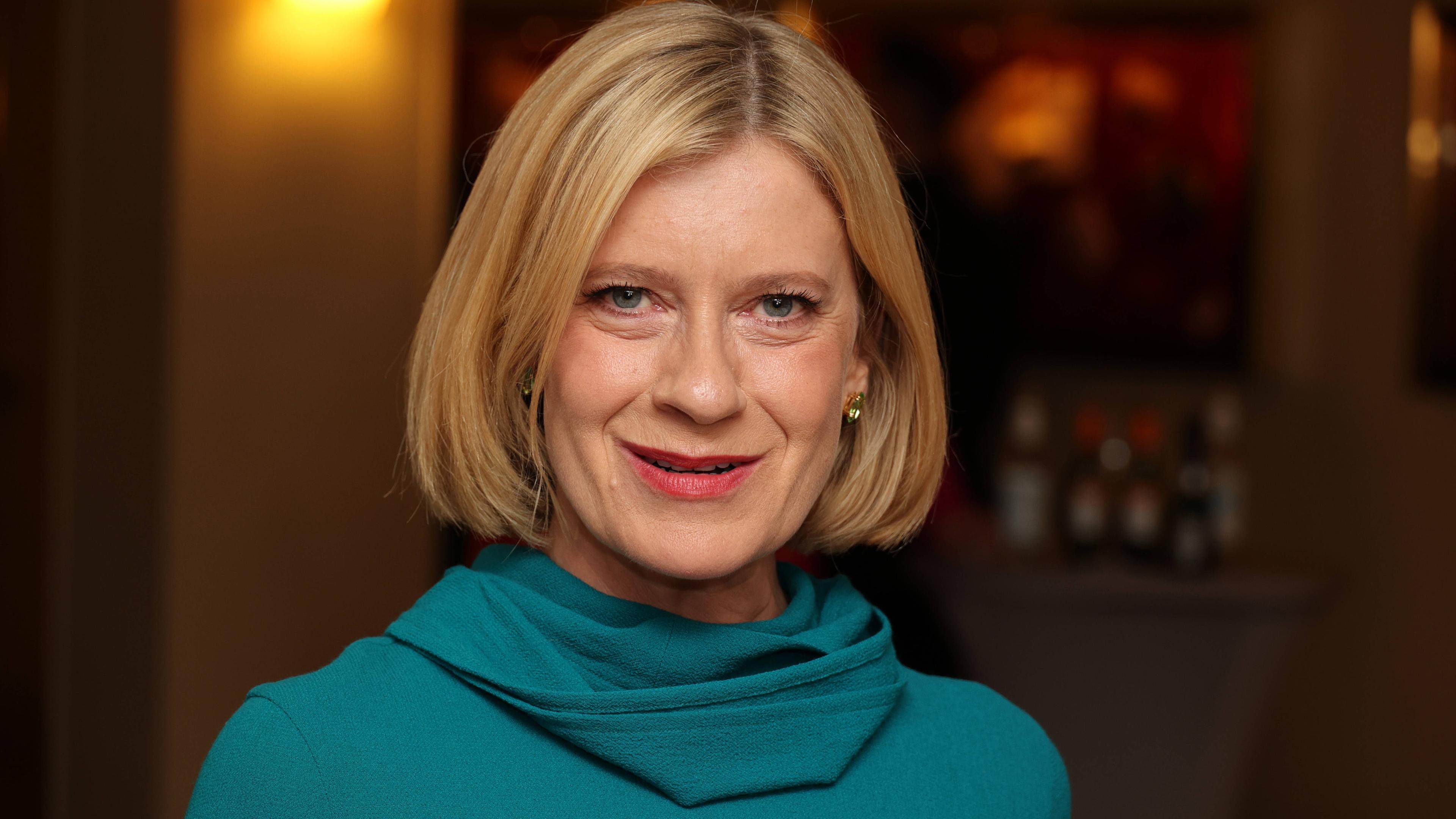 Caroline Peters