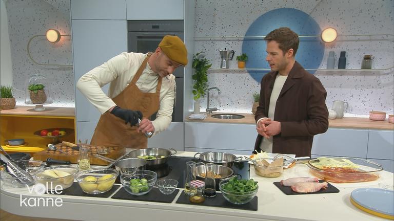 Carsten Goms und Florian Weiss in der "Volle Kanne" Küche