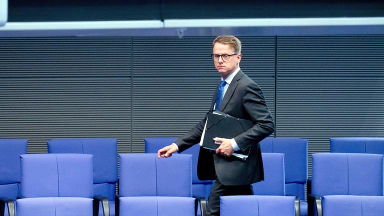 Carsten Linnemann in der 17. Sitzung des 21. Deutschen Bundestages im Reichstagsgebäude. Berlin, 09.07.2025